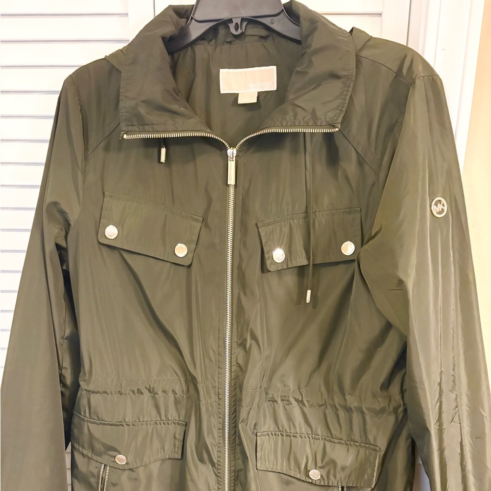 MICHAEL Michael Kors rainwear anorak jacket with removal hood.